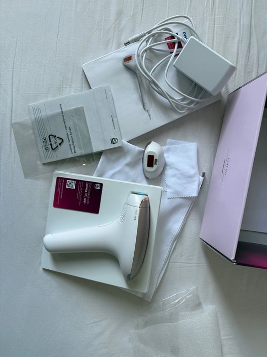 Фотоепилатор Philips Lumea Advanced
