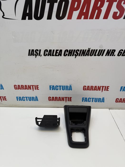 Consola centrala rama sertar bricheta scrumiera clima VW Tiguan