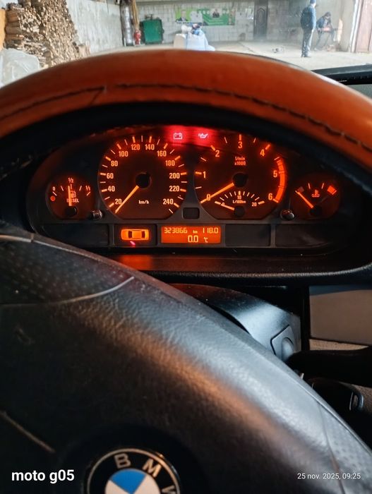 Vind BMW an fabricație 2002