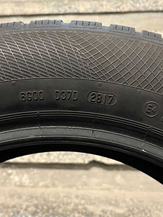 225/55/17" 4бр Continental winter contact 830