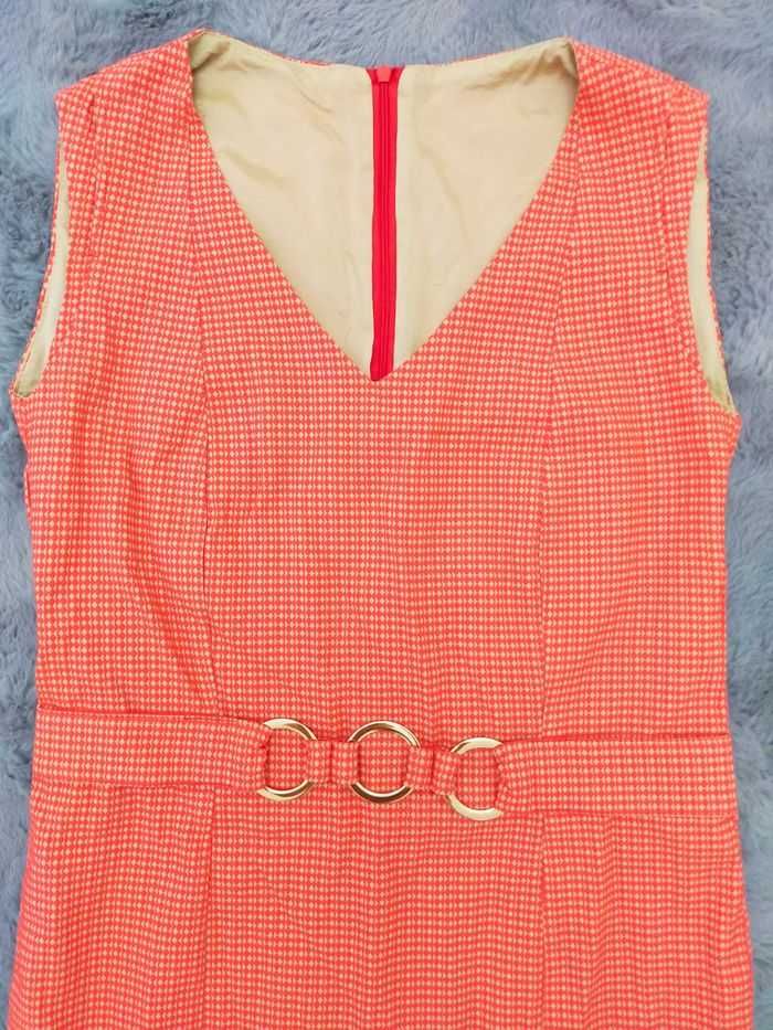 Rochie cambrata carouri