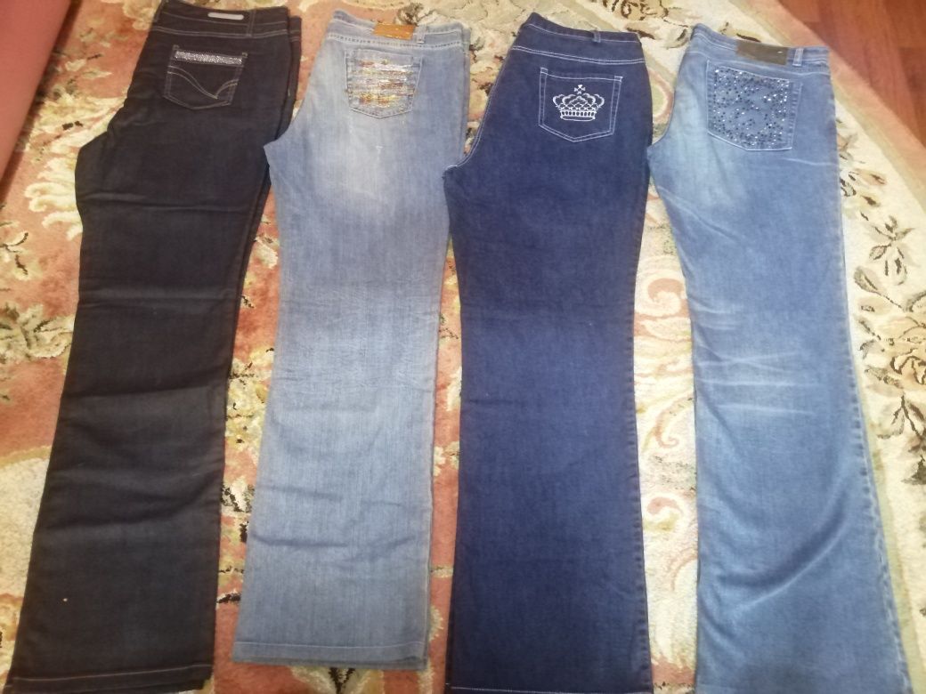 Разгружаю гардероб Женские джинсы брюки льняные Италия размер 52-56.