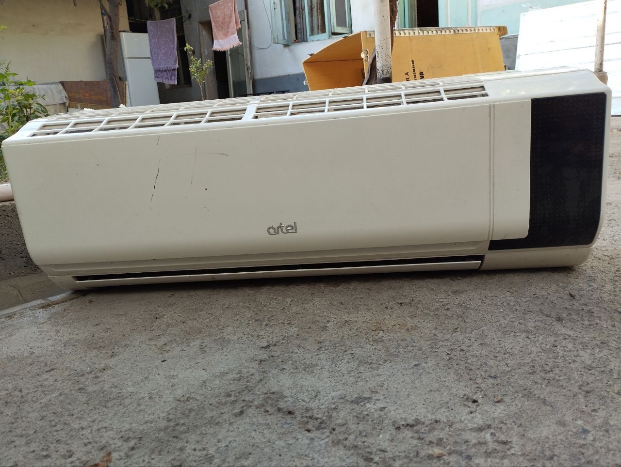 Artel konditsioner 12 talik issiq sovuq yaxshi ishlidi