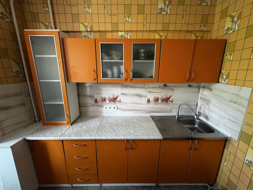 Кухонный гарнитр, в отличном состоянии