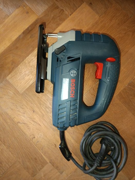 Vând fierăstrău pendular Bosch