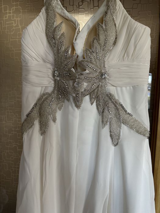 Сватбена рокля