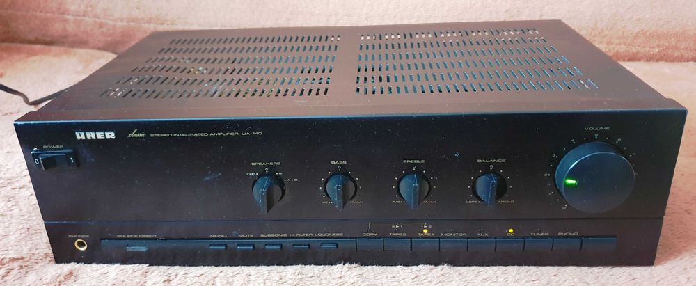 Uher UA-140 statie 2X70W pe 8 Ohm