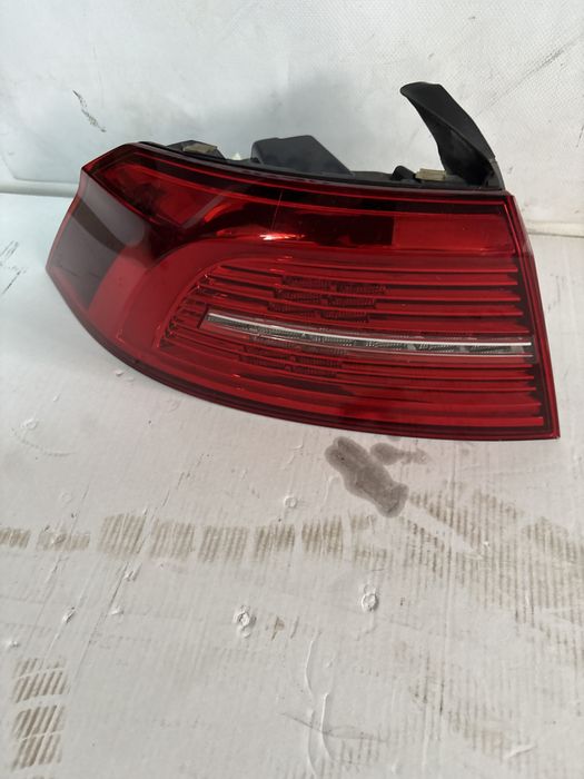 Stop led stanga spate Vw passat berlina Highline cod 3G5 945 207 C