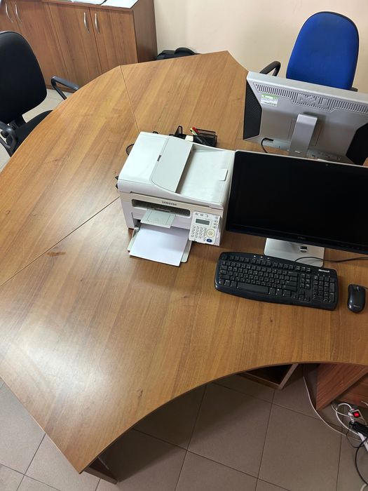 Двойно бюро офис