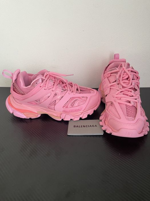 balenciaga track