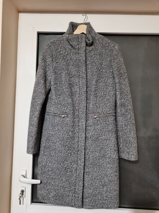 Palton H&M gri din stofa creață marimea 40