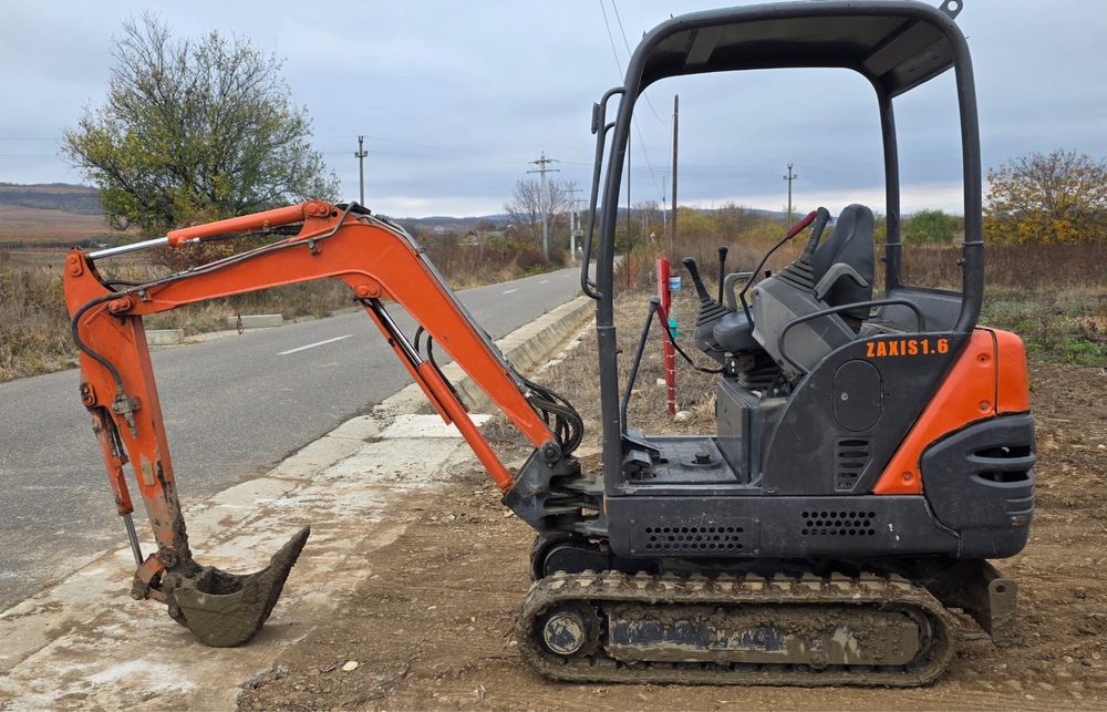 Vand miniexcavator Kubota Hitachi 1.6T