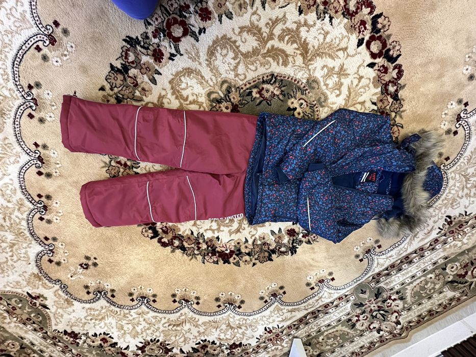 Зимний комбинезон для девочки 146-152 см