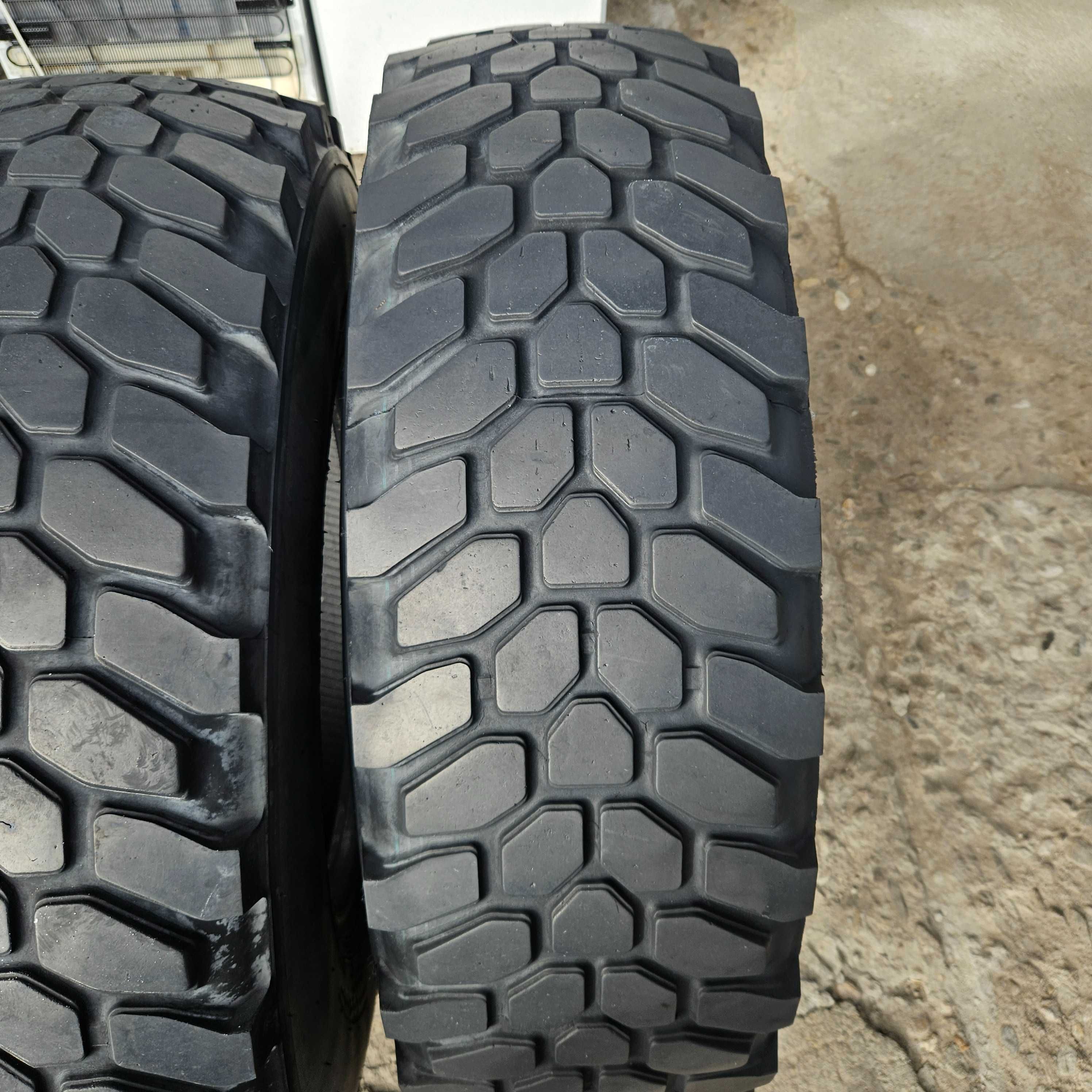 2 тежкотоварни гуми 12.5R20 (335/80R20) Dunlop SP PG8 MPT 147K Germany