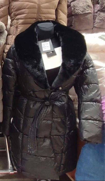 Geaca lunga de Iarna, model actual si modern