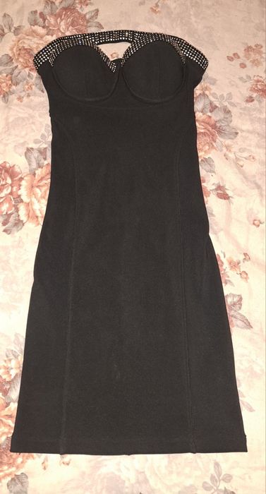 Дамска рокля с камъни