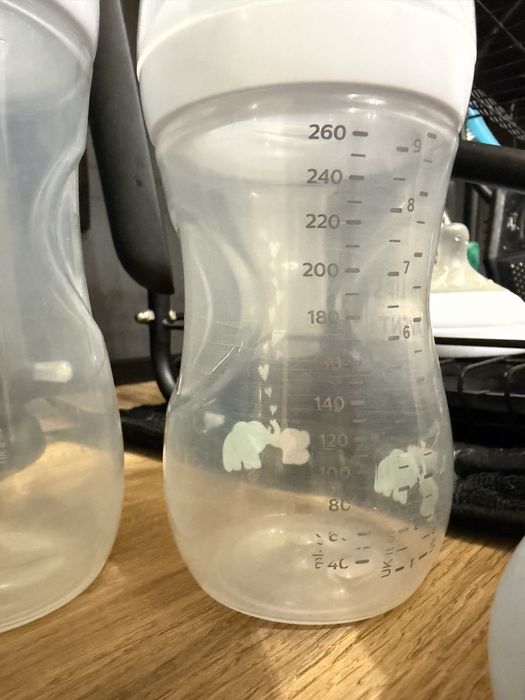 Комплект шишета с ПОДАРЪЦИ