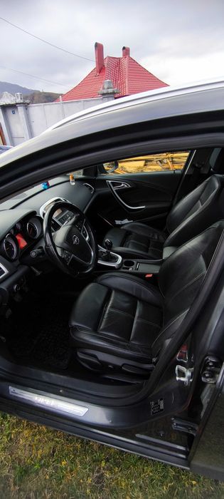 Opel Astra j Sport tourier