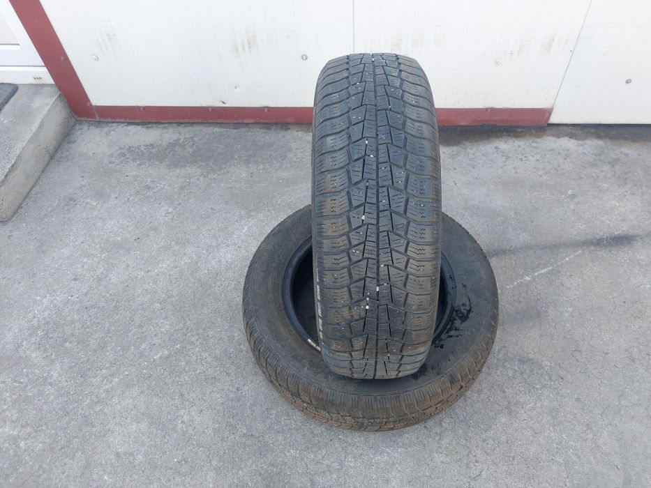 100 lei bucata! Doua anvelope M+S/IARNA 185 65 15 Viking