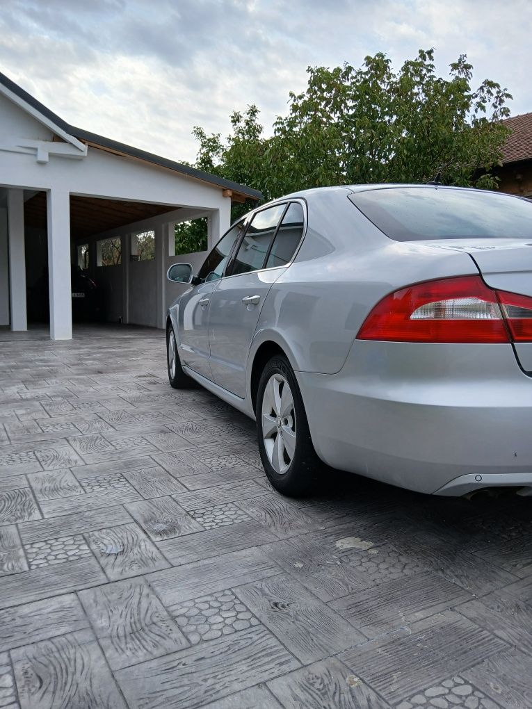 Skoda Superb an fabricatie 2010