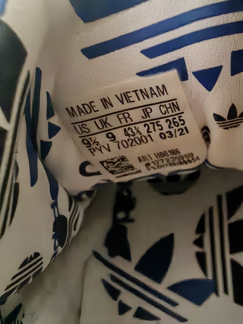 Adidas Superstar номер 43 1/3