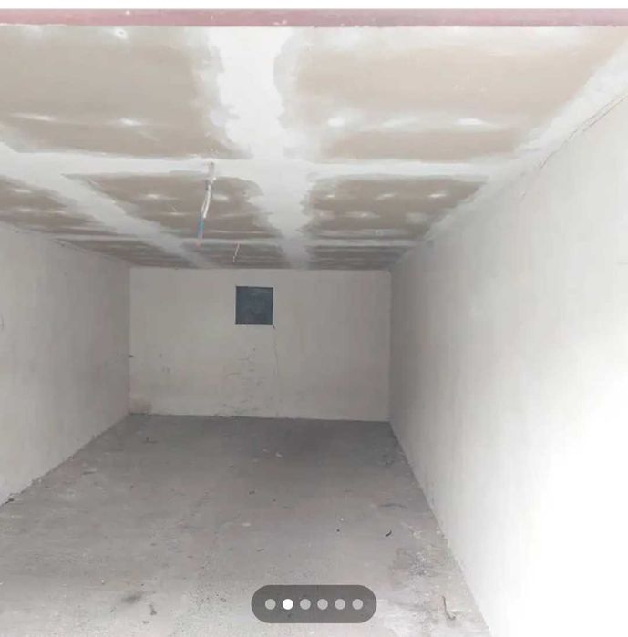 Garaj 28 metri pătrați,  carte funciară,  teren proprietate personală.