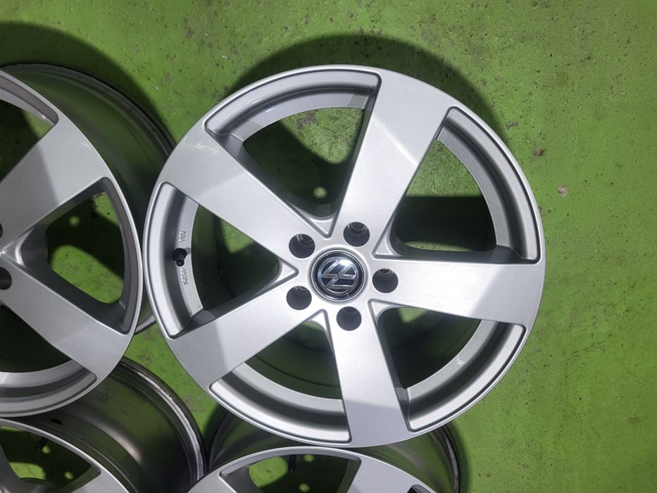 17 5x112 Vw Passat Touran Caddy Golf Skoda Audi 5х112