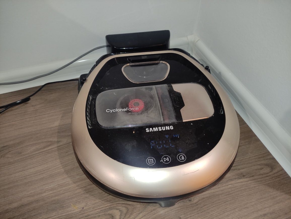 Робот пылесос Samsung PowerBOT VR7000