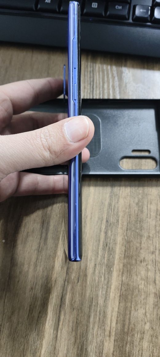 Продается Samsung Note 10 plus 12/256