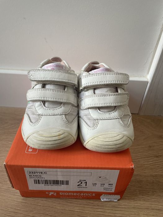 Обувки за прохождане Biomecanics 21