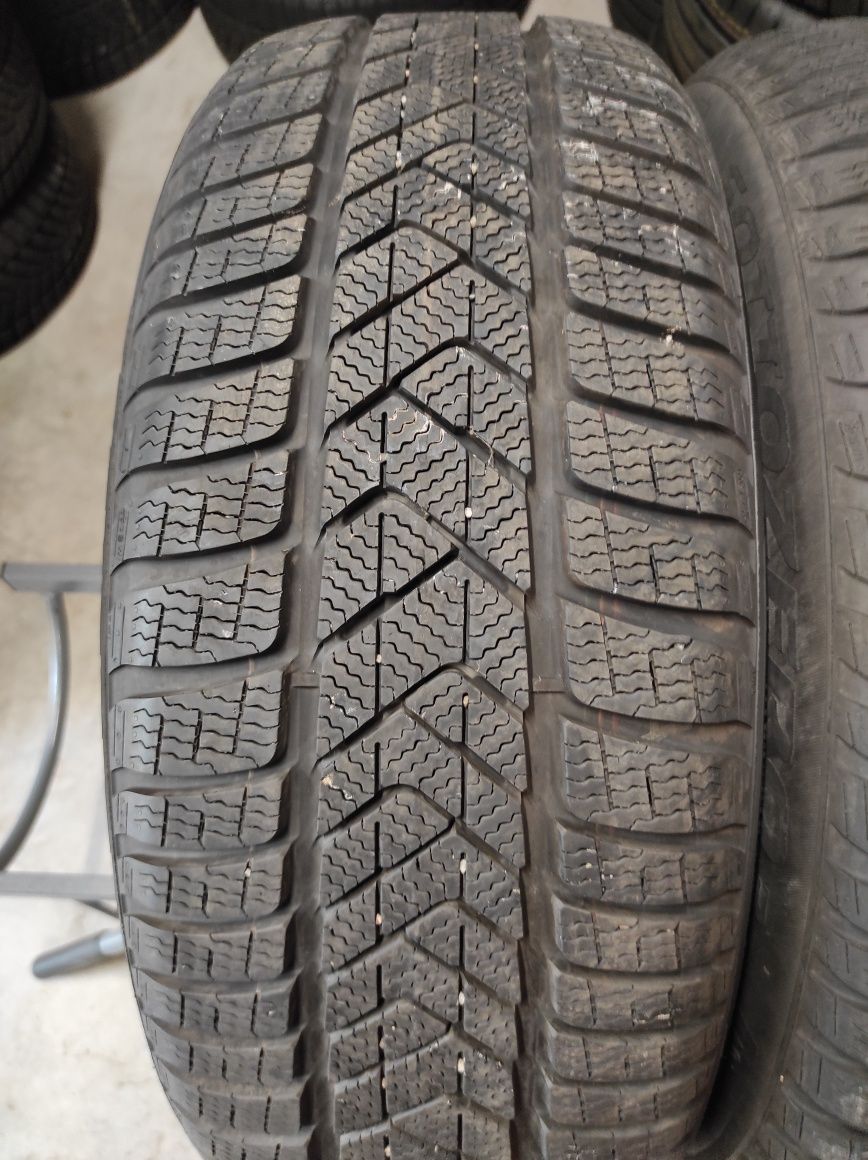 225/55/18 Pirelli 4бр