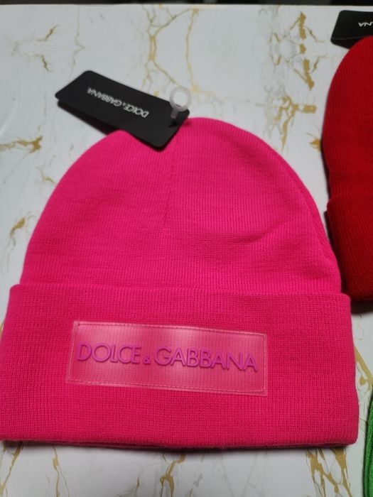 Зимни шапки намалени