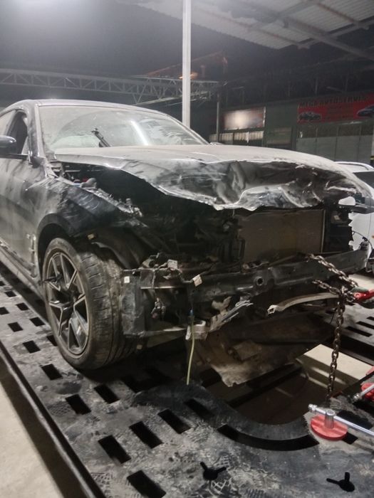 Мега автосервис выполняет кузовные работы, покраска любой сложности.