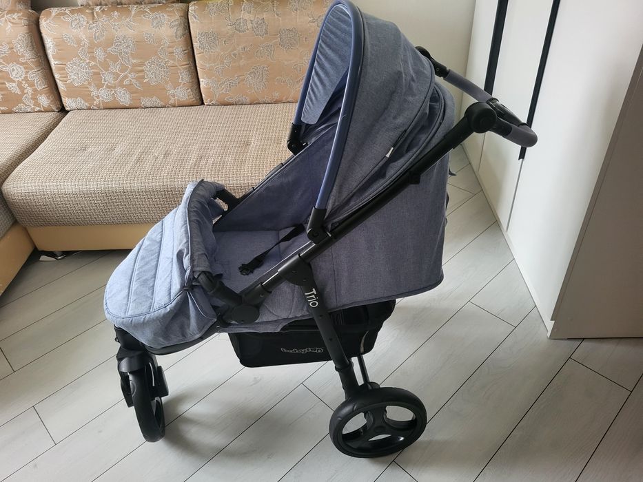 Срочно продам коляску 35 000