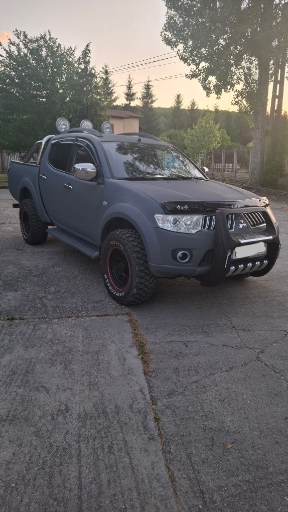 Mitsubishi l200 2011 2,5 178.cp