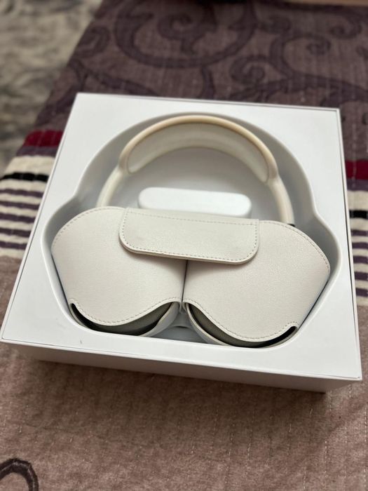 AirPods Max.