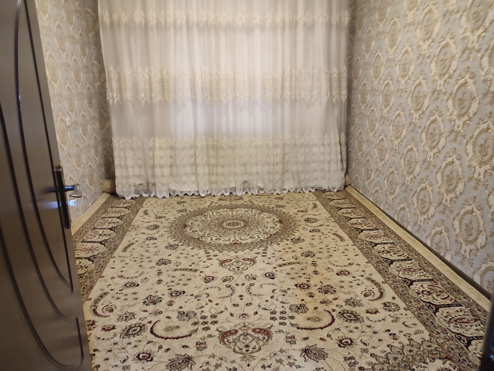 Чирчик Троитцк 2х комнат 1 этаж
