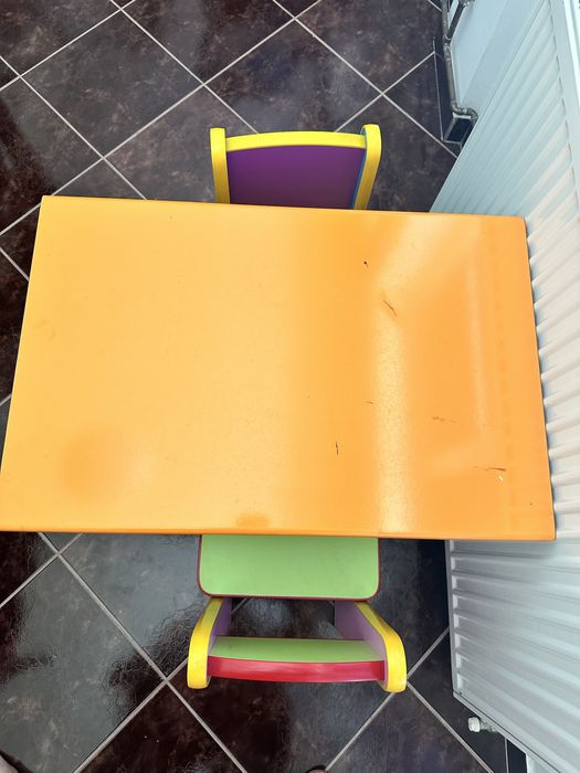Set masa si scaune copii colorate