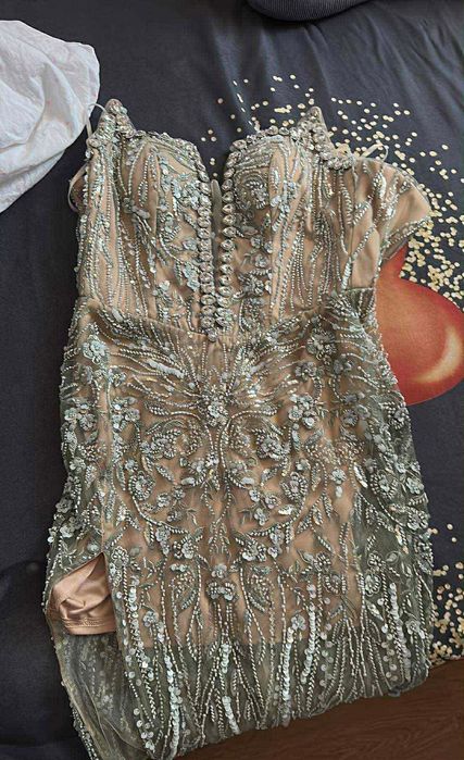 Официална рокля от Reina Store