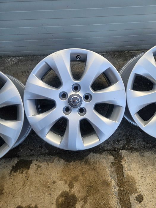 Jante pe 17 opel  insignia