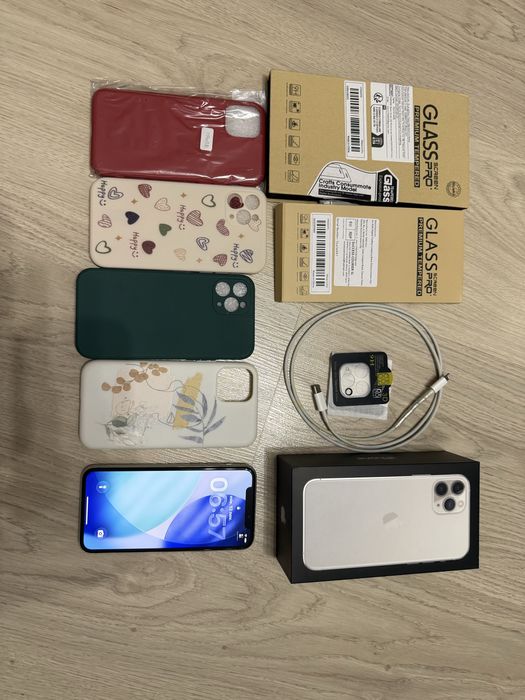IPhone 11 PRO, 256 GB, Silver, Face ID functional, baterie 70%