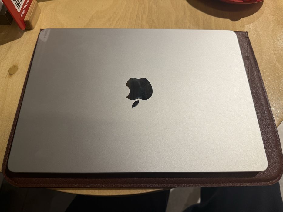 MacBook Air M4 13” 16/512 (20 циклов)