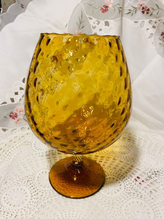 стъклена чаша за бренди