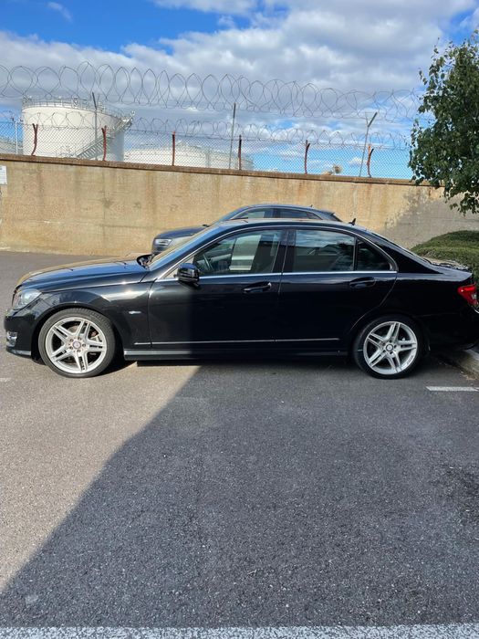 Bara fata spate capota aripi faruri radiatoare c class w204 facelift