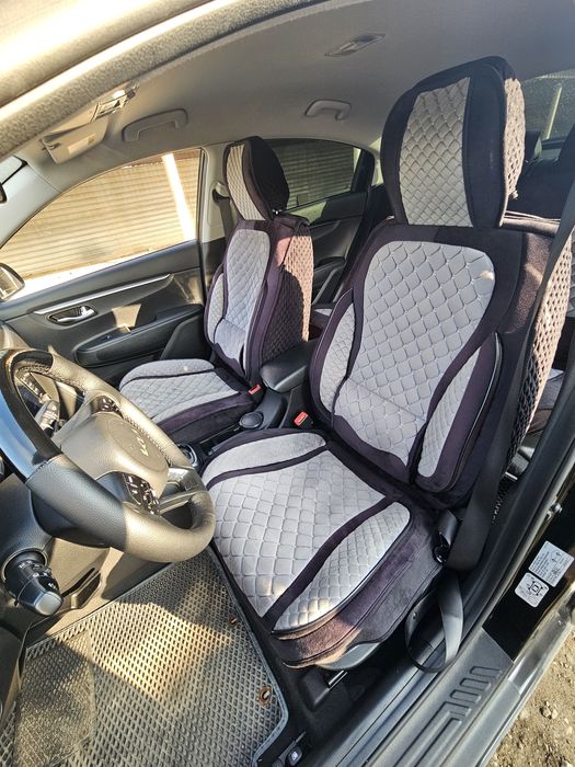 Продам чехлы на машину