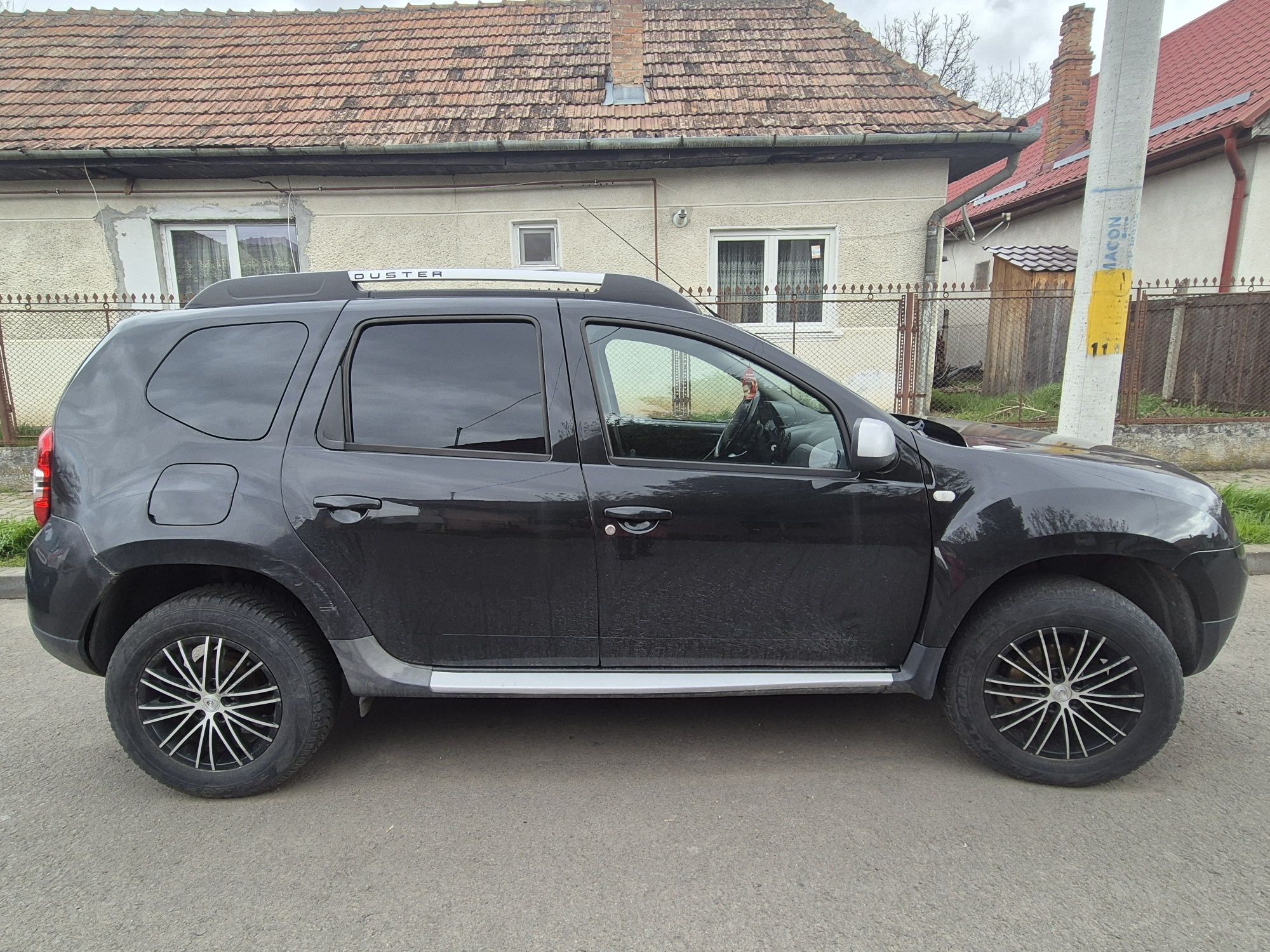 Dacia Duster 4×4 /benzina/ motor 1.600/ an fabricație 2011
