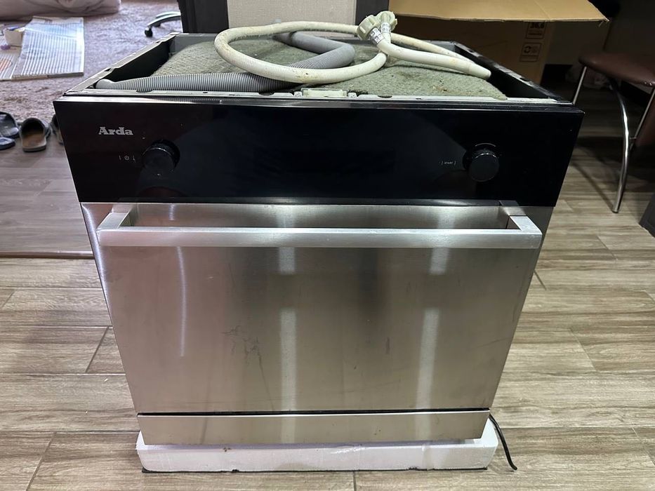 Продам Б/У посудомоечную машину