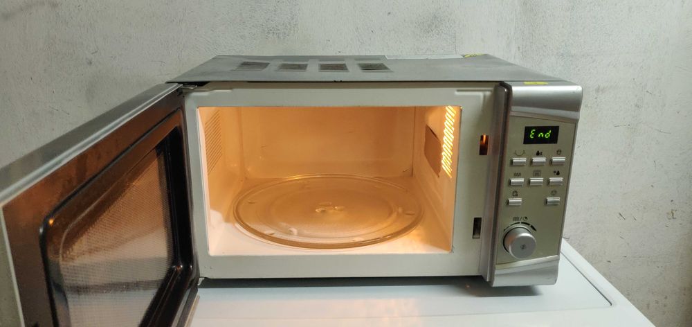 Cuptor cu microunde / grill Bluesky