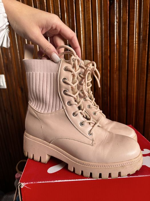 Дамски розови боти