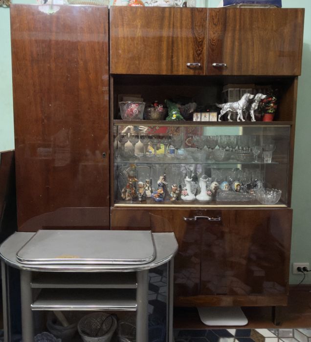 Продается сервант